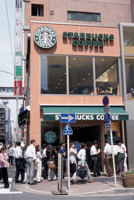 オープン当時のスターバックス銀座松屋通り店